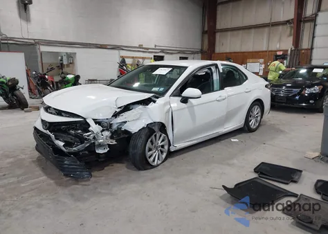 2022 Toyota Camry Le Awd z USA, uszkodzony, nr VIN 4T1C11BKXNU047904